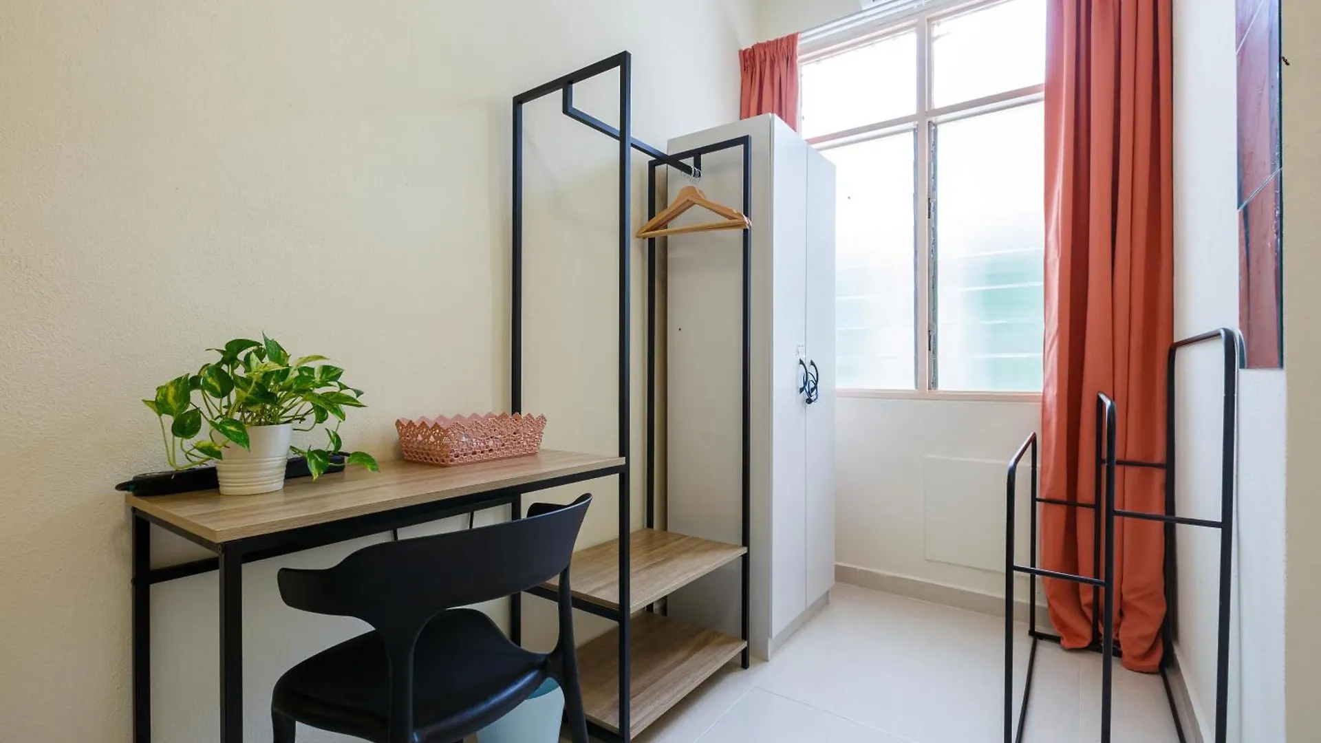 Apartamento Ees Paddle House - Homestay 3 Min Walk To Beach Batu Ferringhi