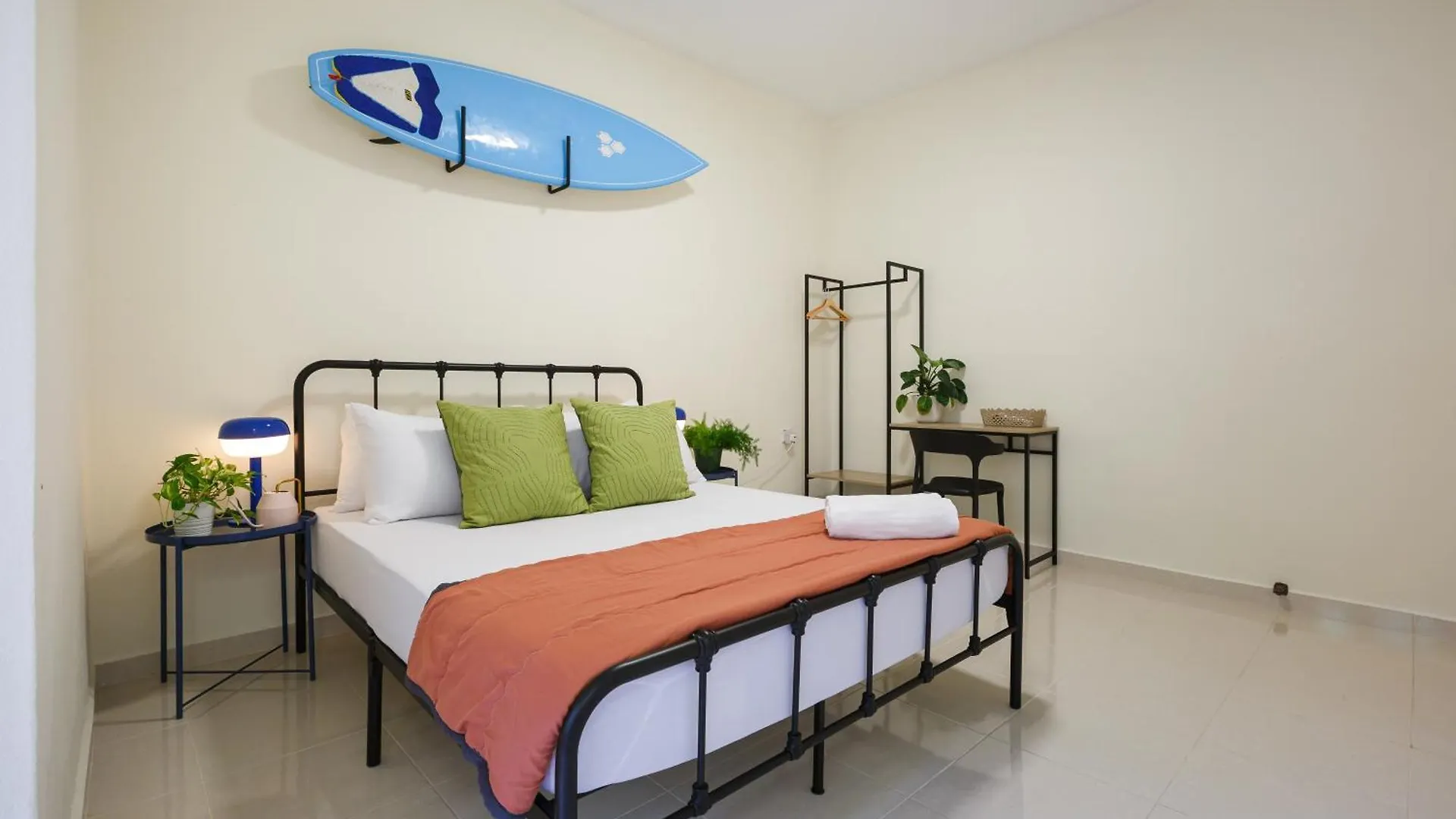 Ees Paddle House - Homestay 3 Min Walk To Beach Batu Ferringhi
