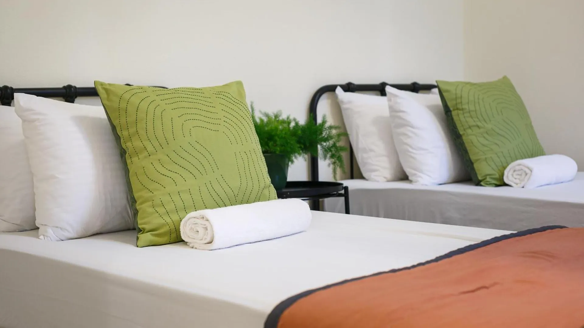 Ees Paddle House - Homestay 3 Min Walk To Beach Batu Ferringhi Apartamento