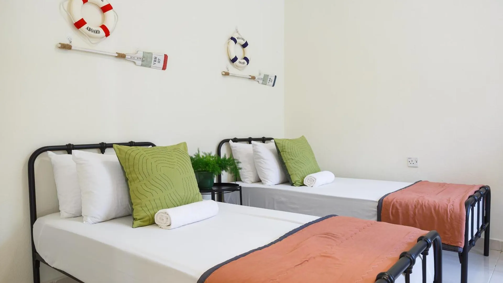 דירה באטו פרינג'י Ees Paddle House - Homestay 3 Min Walk To Beach מלזיה
